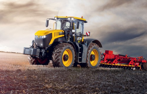 JCB laiž klajā Fastrac iCON ar vismodernākajām tehnoloģijām