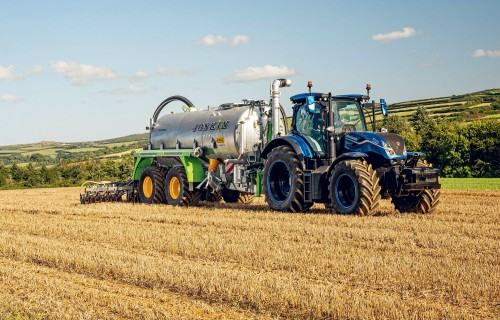 New Holland iepazīstina ar alternatīvi darbināmu lauksaimniecības tehniku