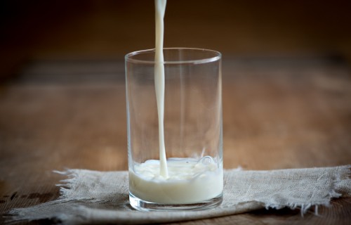 Piena ražotāju ieņēmumi trešajā ceturksnī bijuši par 7,7% zemāki nekā vidēji iepriekšējos trīs gados